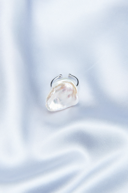 Petal Pearl Ring