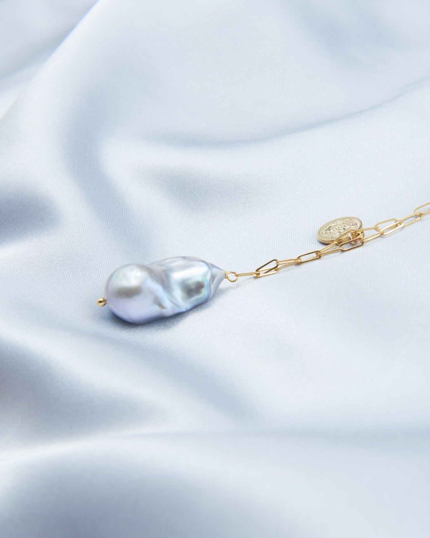 Blue-Blooded Baroque Natural Pearl Gold-Plated Silver Roman Pendant