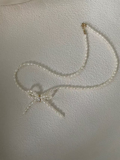 Butterfly Knot Grain Pearl Choker