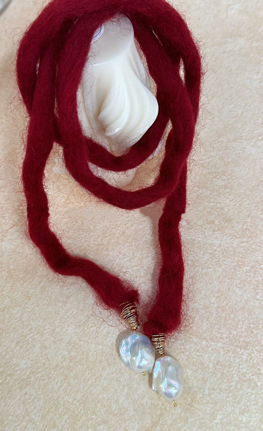 Christmas Baroque Pearl Necklace Collection