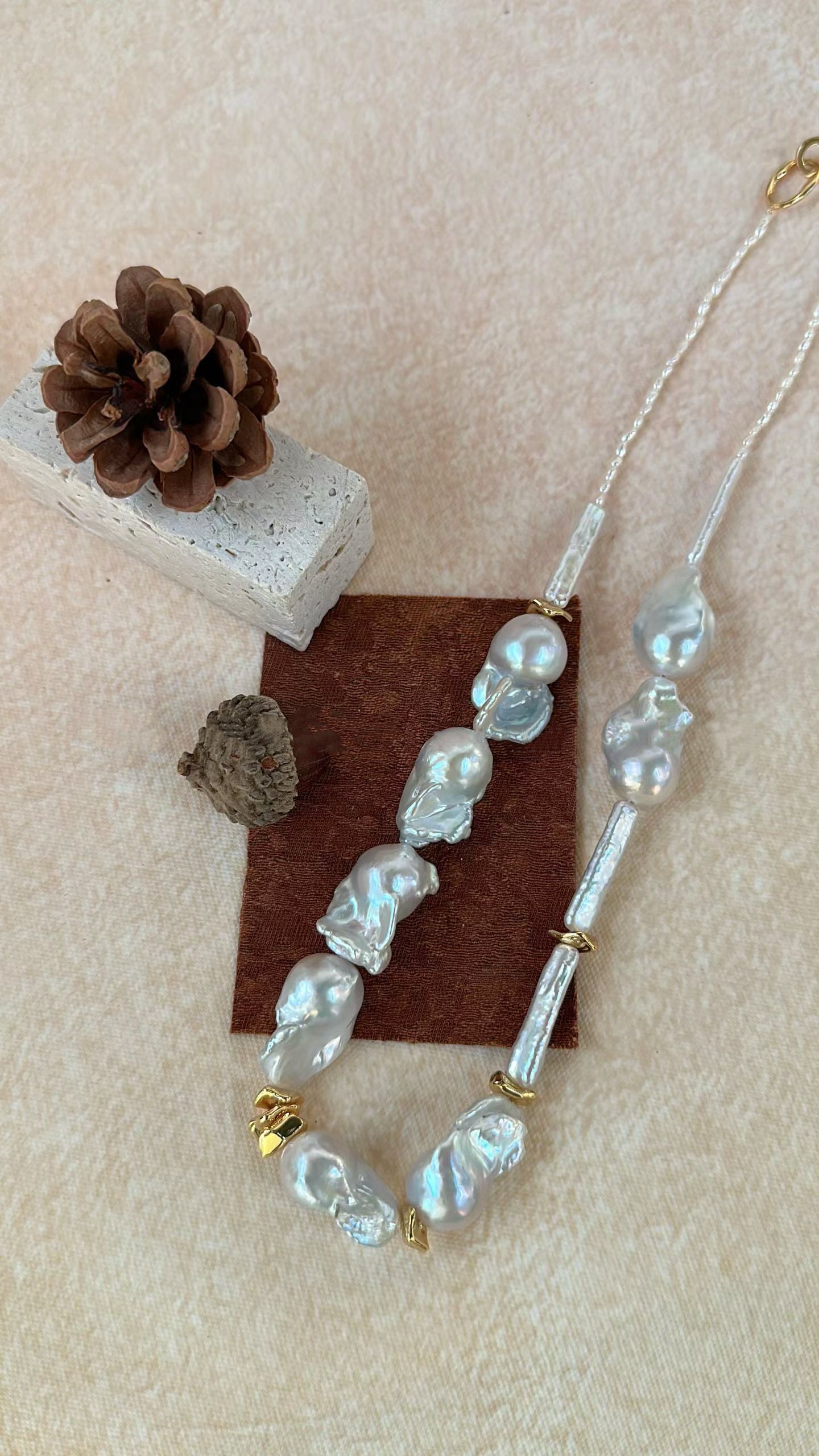 Christmas Baroque Pearl Necklace Collection