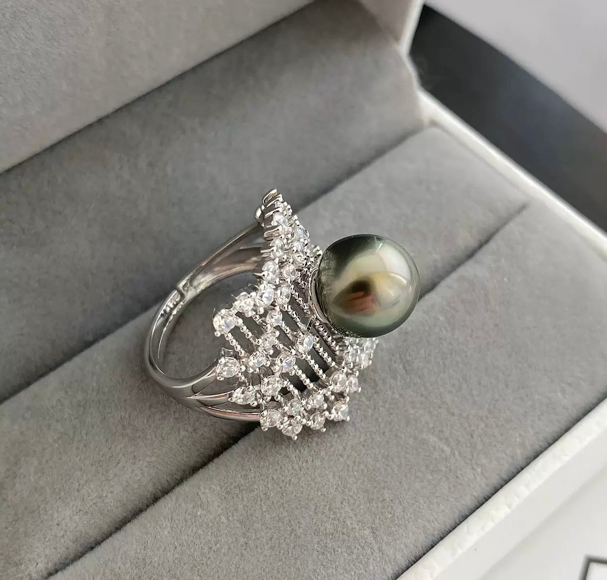 Tahitian Symphony – Collector’s Edition Pearl Ring