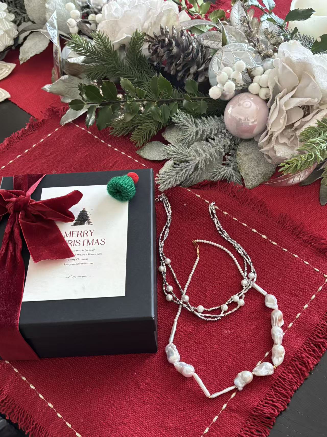 Christmas Baroque Pearl Necklace Collection
