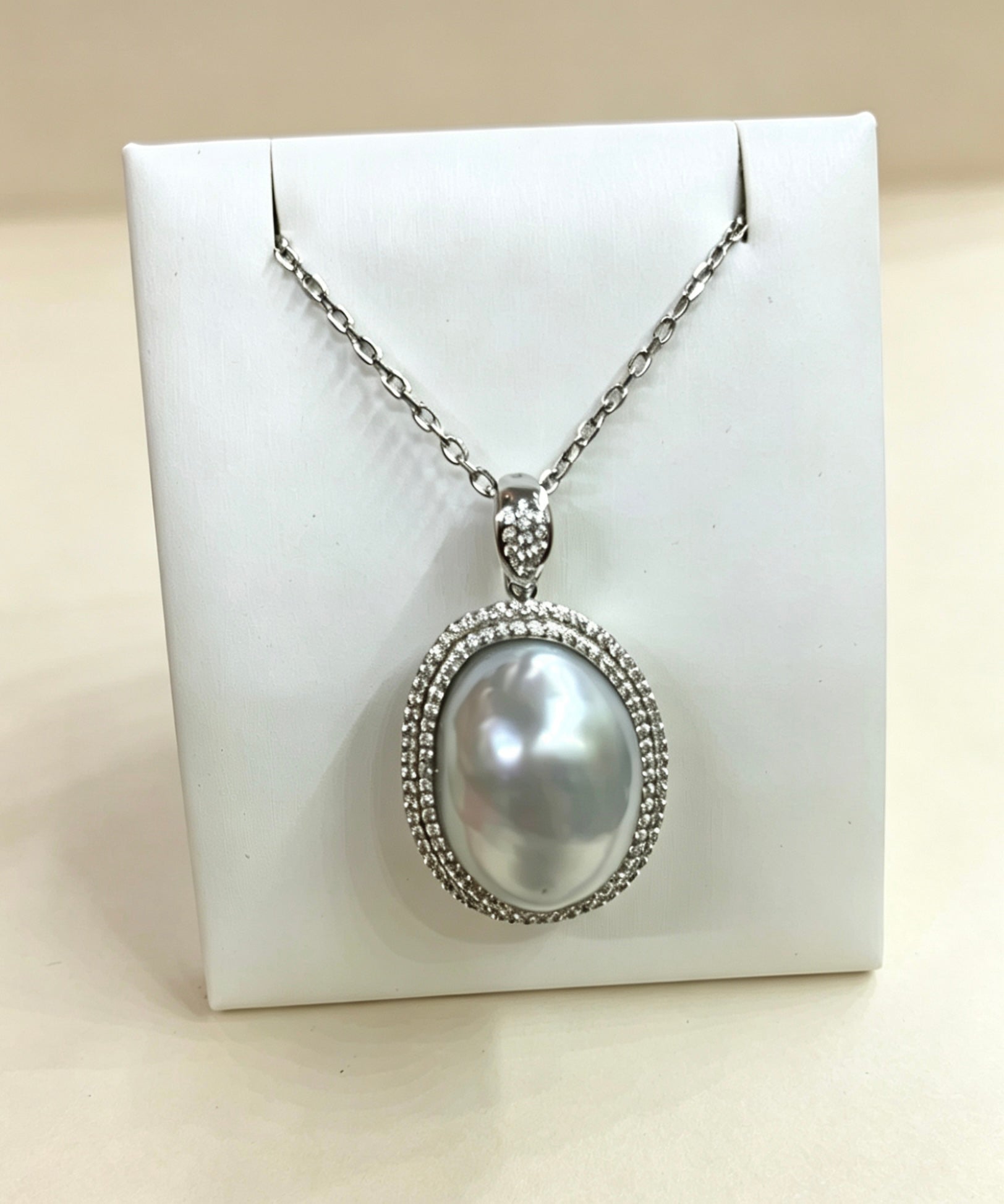 “Touch” Seawater Australian-White Baroque Pearl Featured Pendant Collection