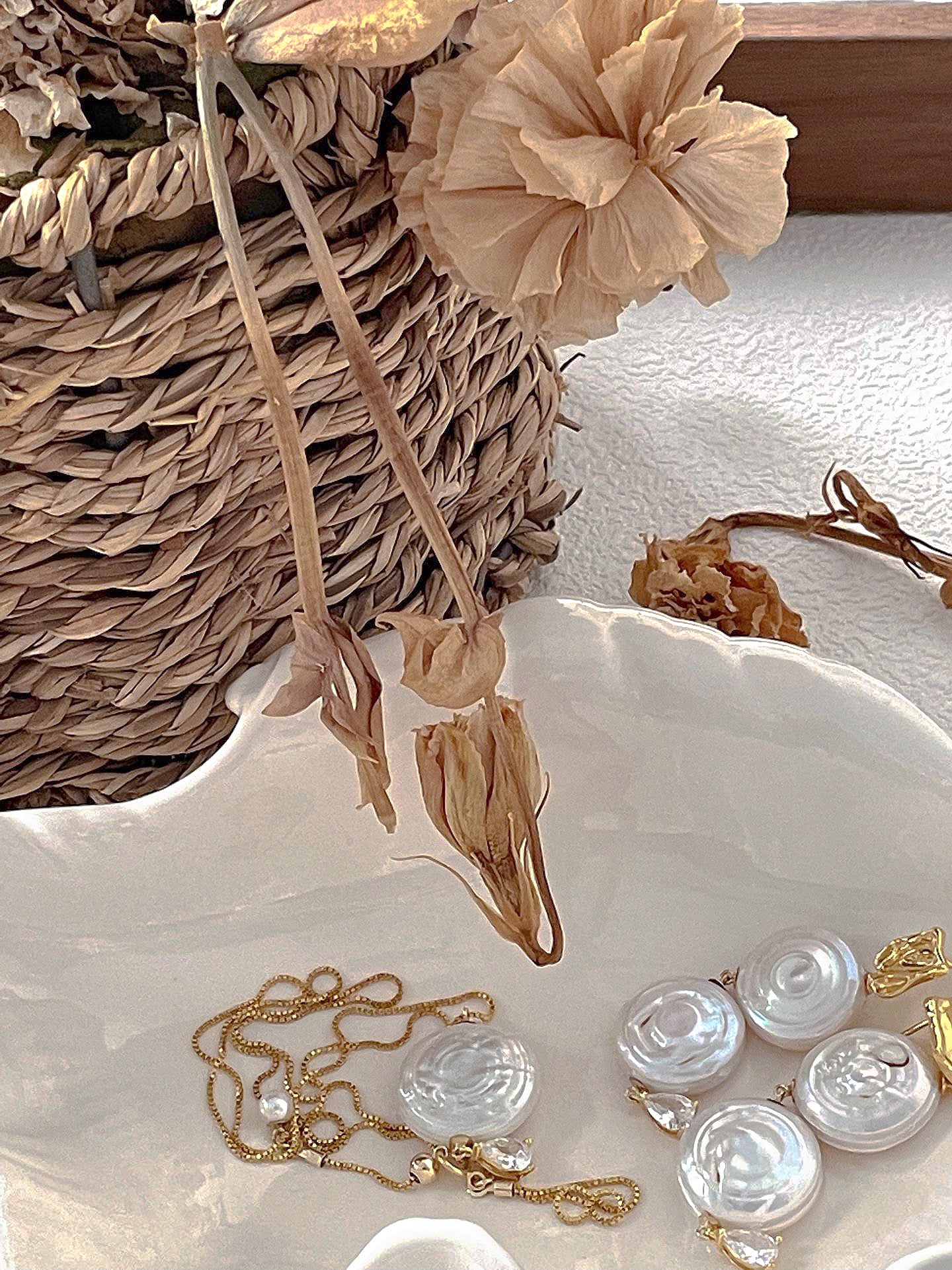 Roman Holiday Earrings& Necklace