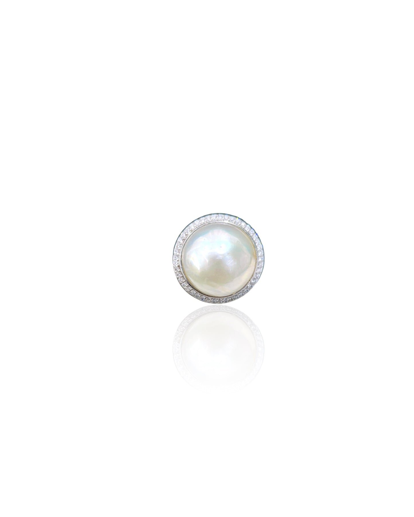 Horse Shells Diamond Ring