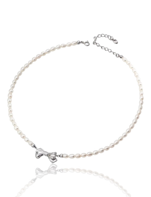 Ribbon Pearl Necklace