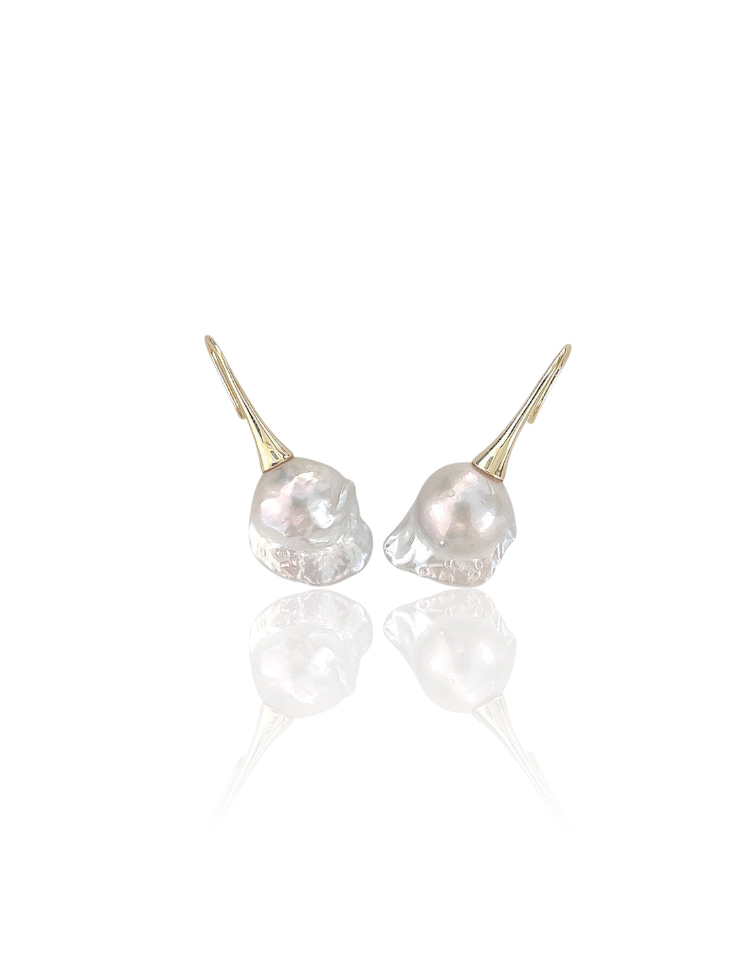 Cream Dumplings Large Core Baroque Earrings