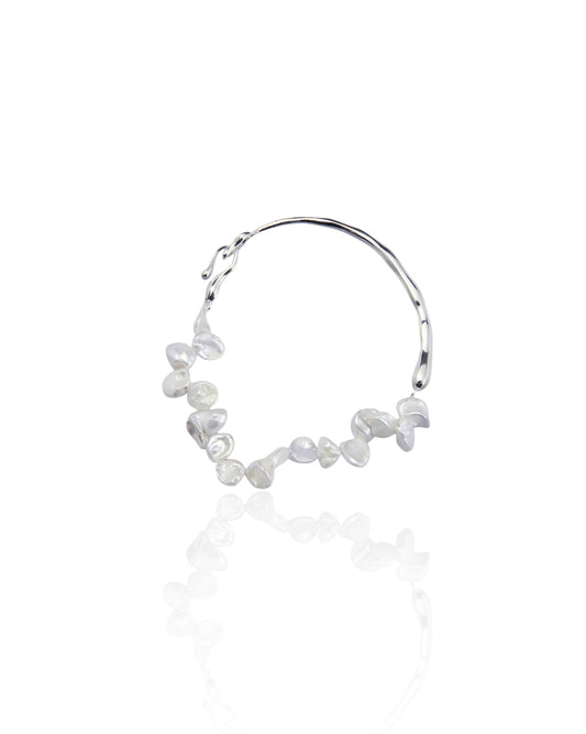 Silver Loop Petal Pearl Bracelet