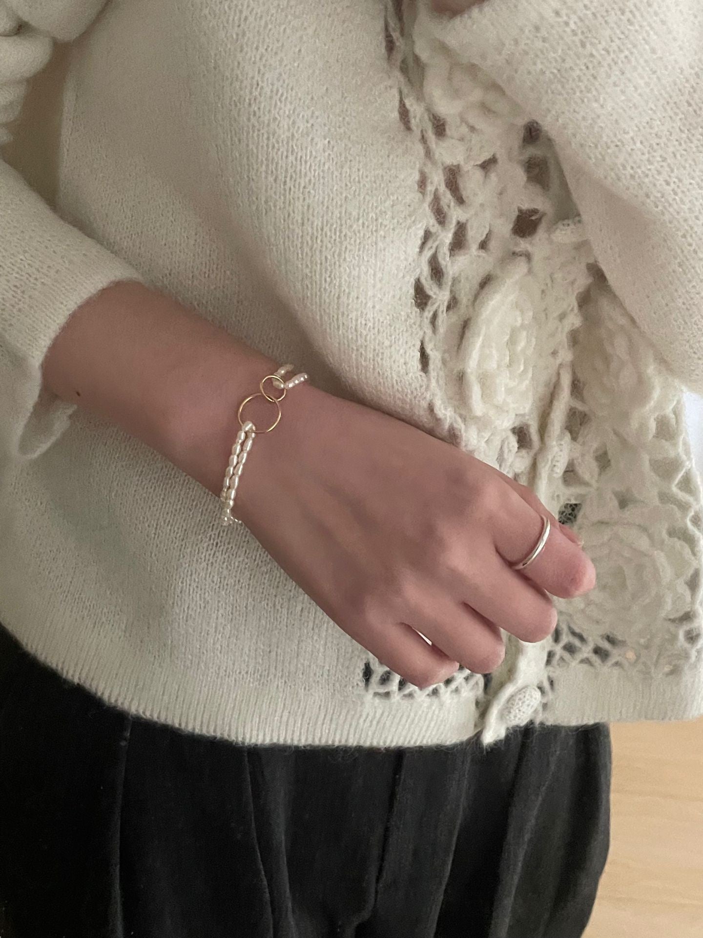 Double-layered Slim Pearl Bracelet