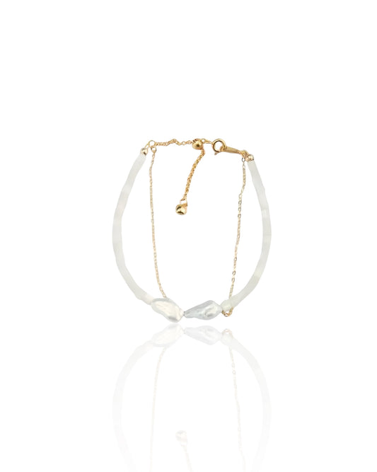Pearl and Shellfish Bracelet