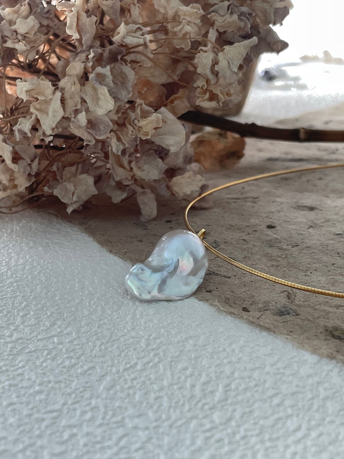 White Blood little bird Baroque Necklace