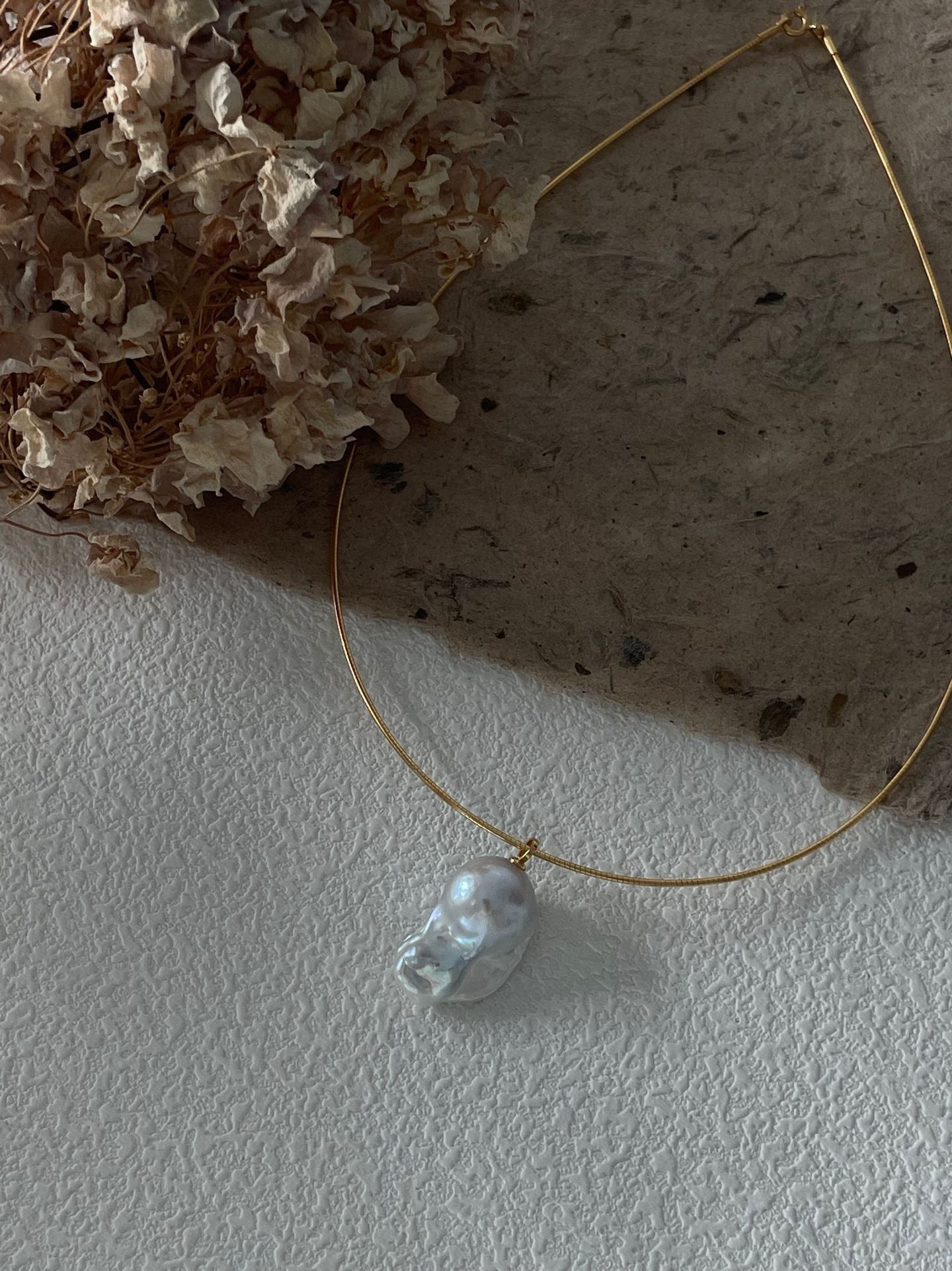 White Blood little bird Baroque Necklace
