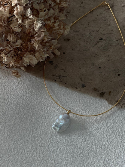 White Blood little bird Baroque Necklace