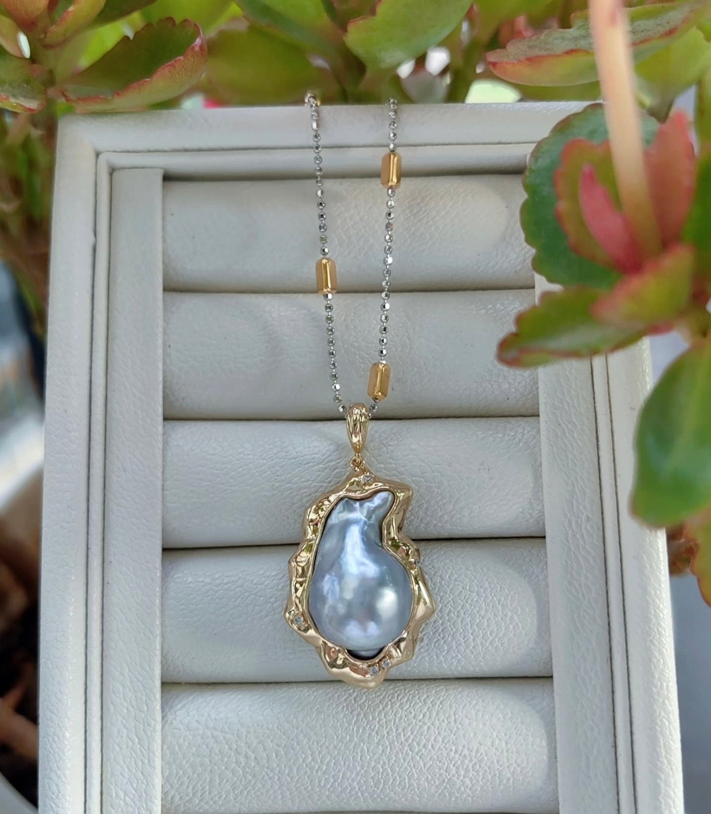 'Frozen' Collection Blue Australia White, keshi Collection Pearl Series