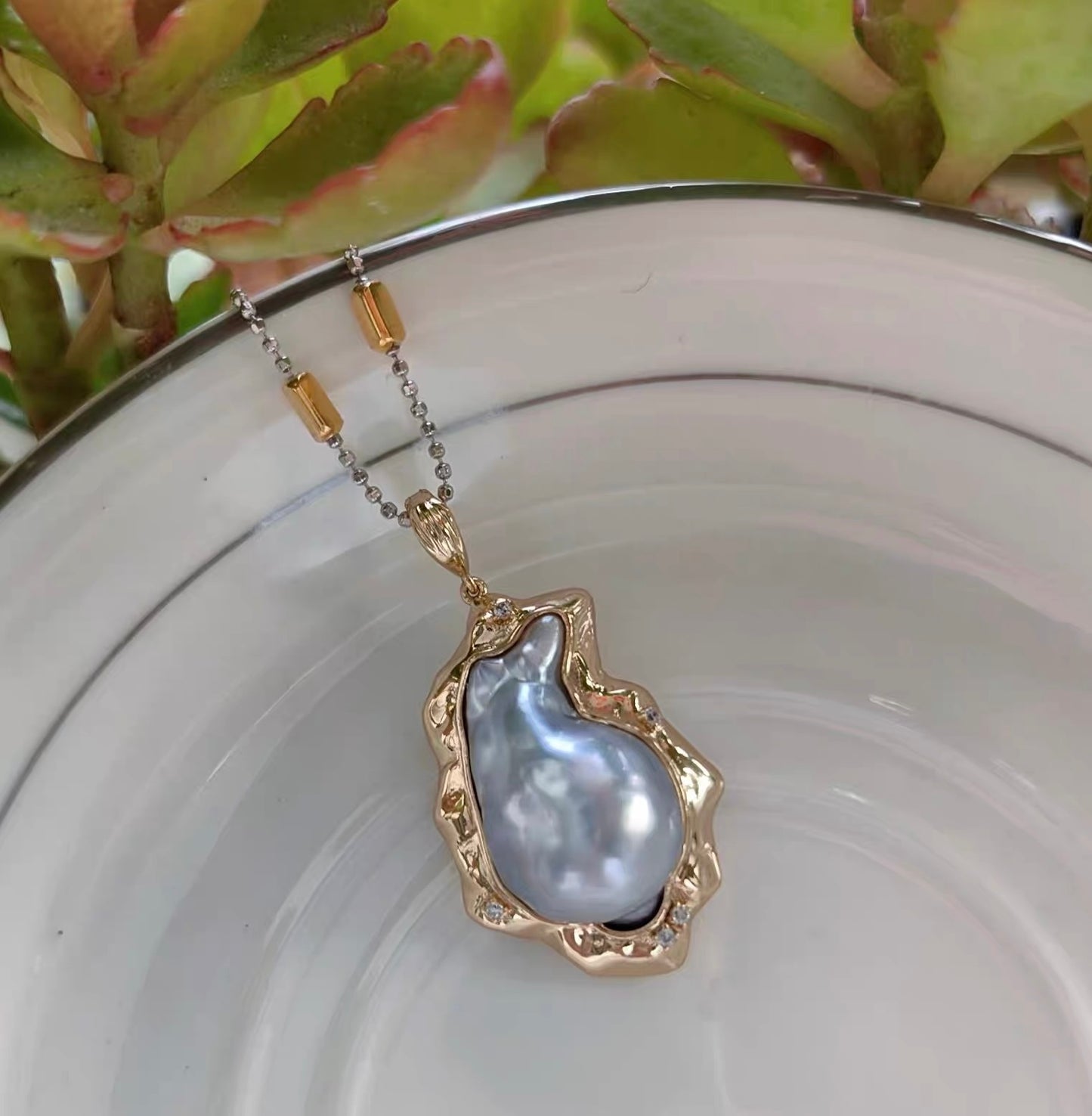 'Frozen' Collection Blue Australia White, keshi Collection Pearl Series