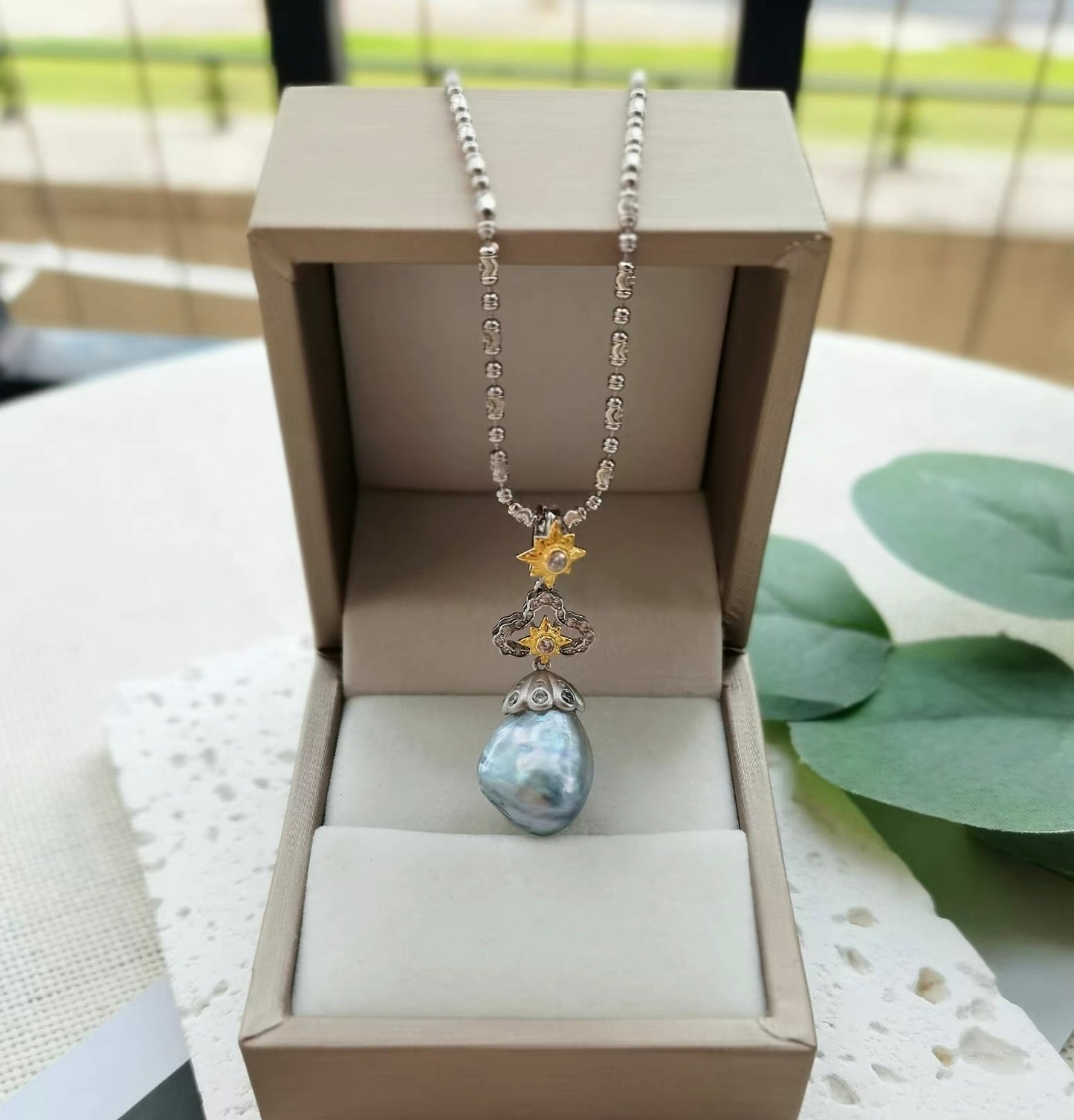 'Frozen' Collection Blue Australia White, keshi Collection Pearl Series