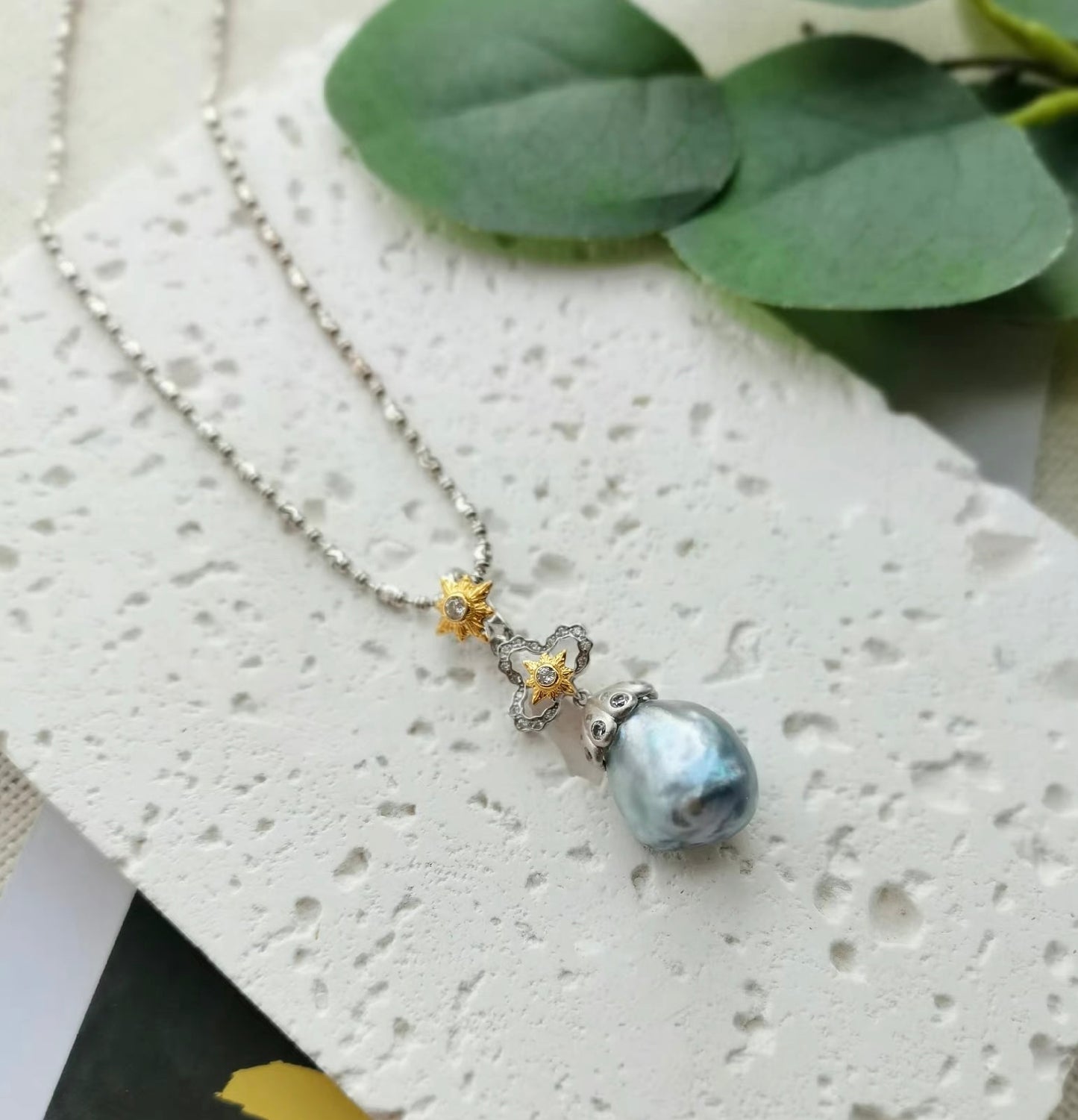 'Frozen' Collection Blue Australia White, keshi Collection Pearl Series