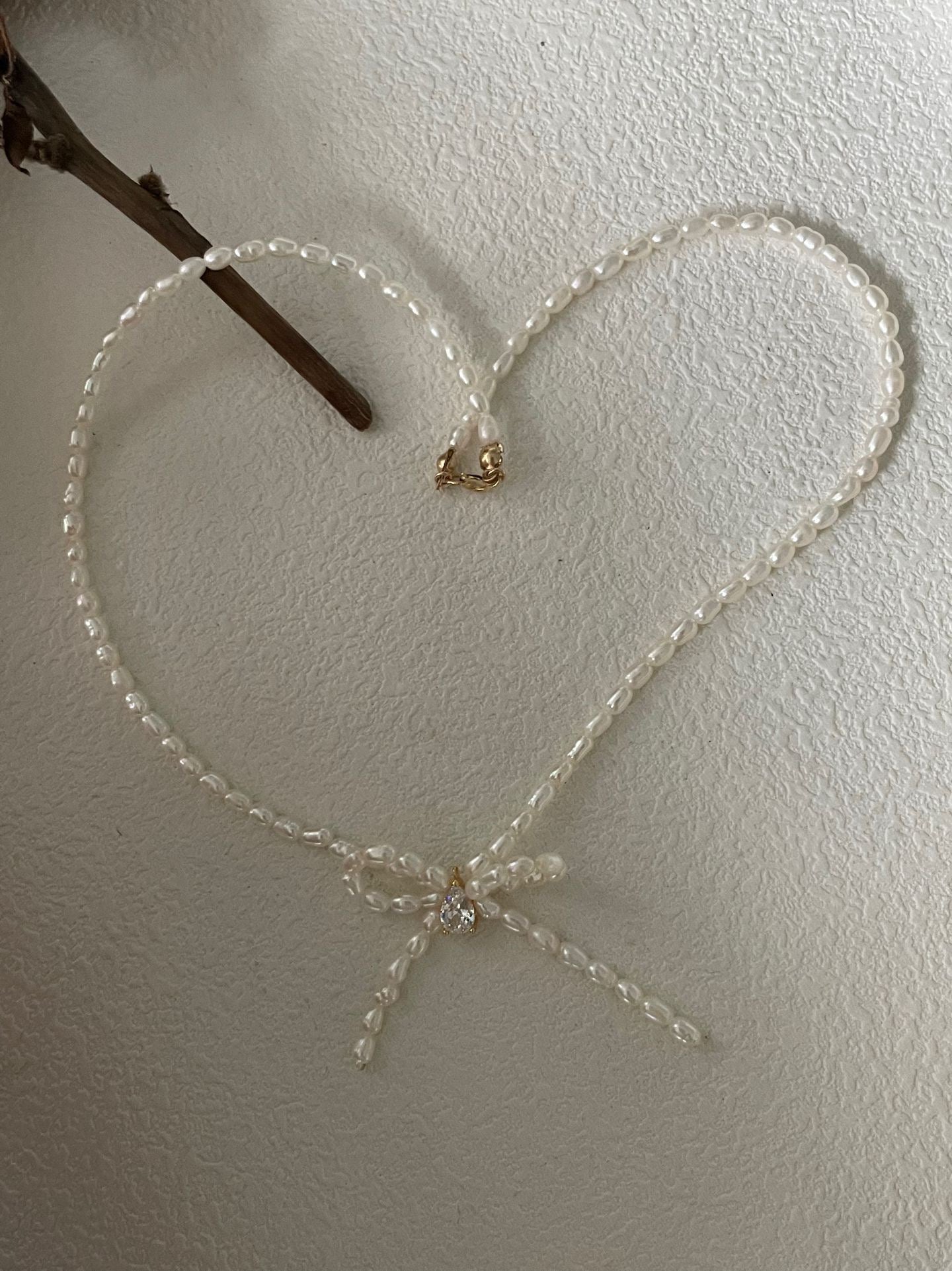 Butterfly Knot Grain Pearl Choker