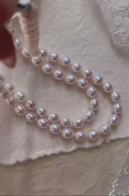 Teardrop-shaped pink lustre freshwater pearl necklace