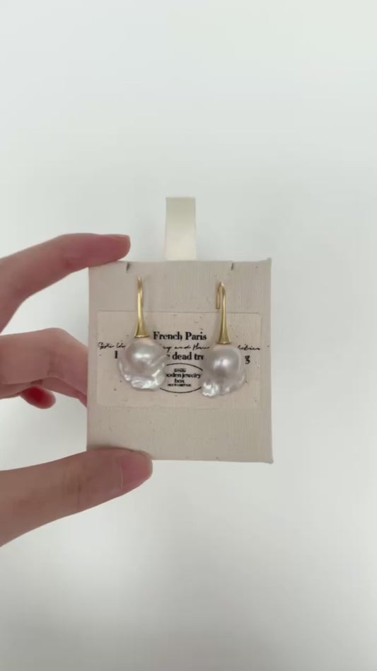 Cream Dumplings Large Core Baroque Earrings